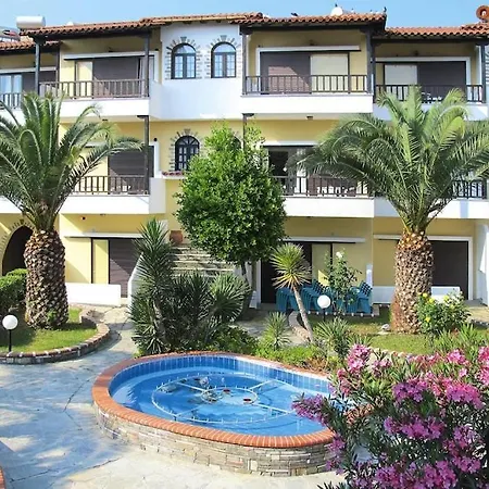 Ioli Village, 佩科霍里